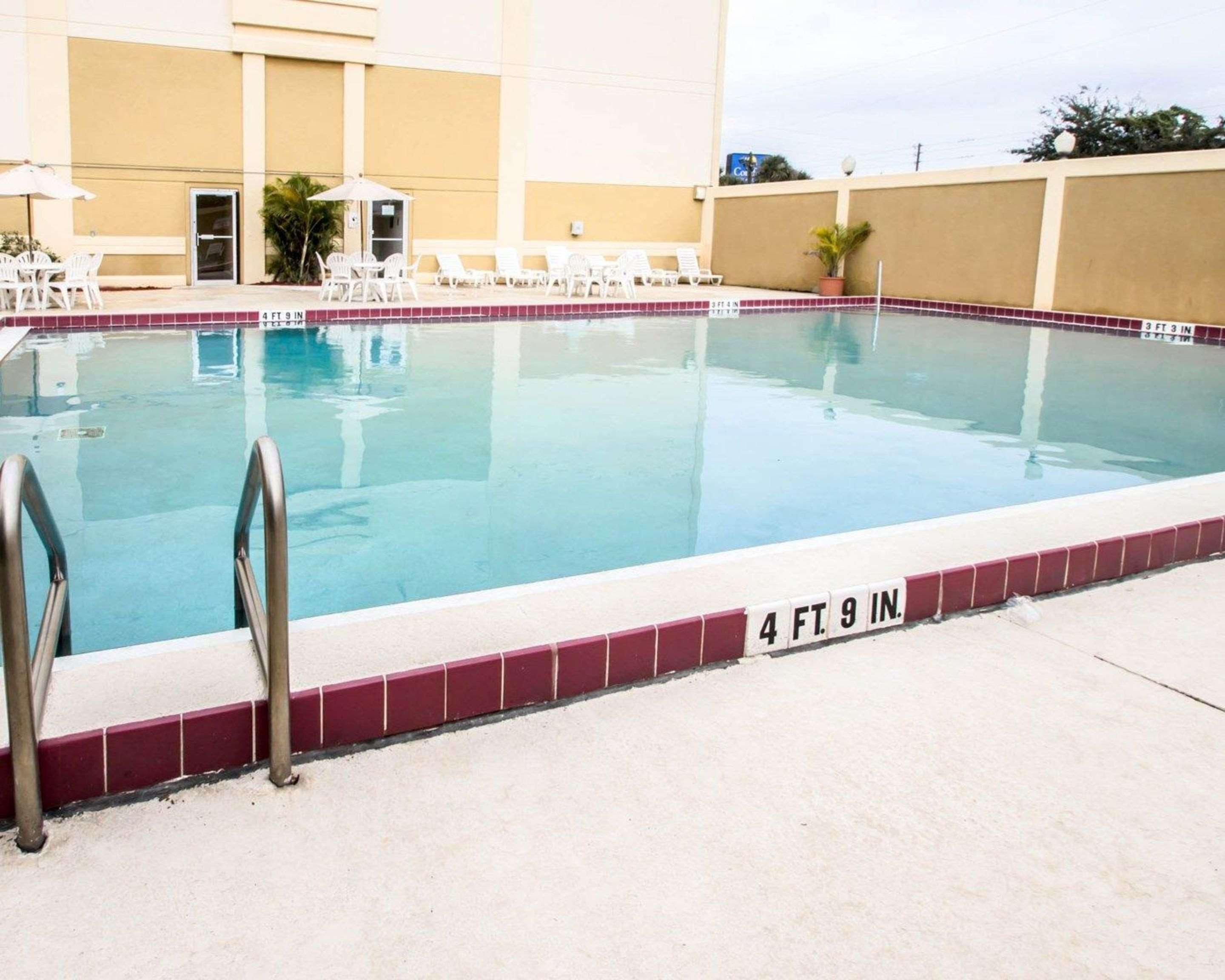 Quality Inn & Suites Winter Park Village Area Orlando Eksteriør billede
