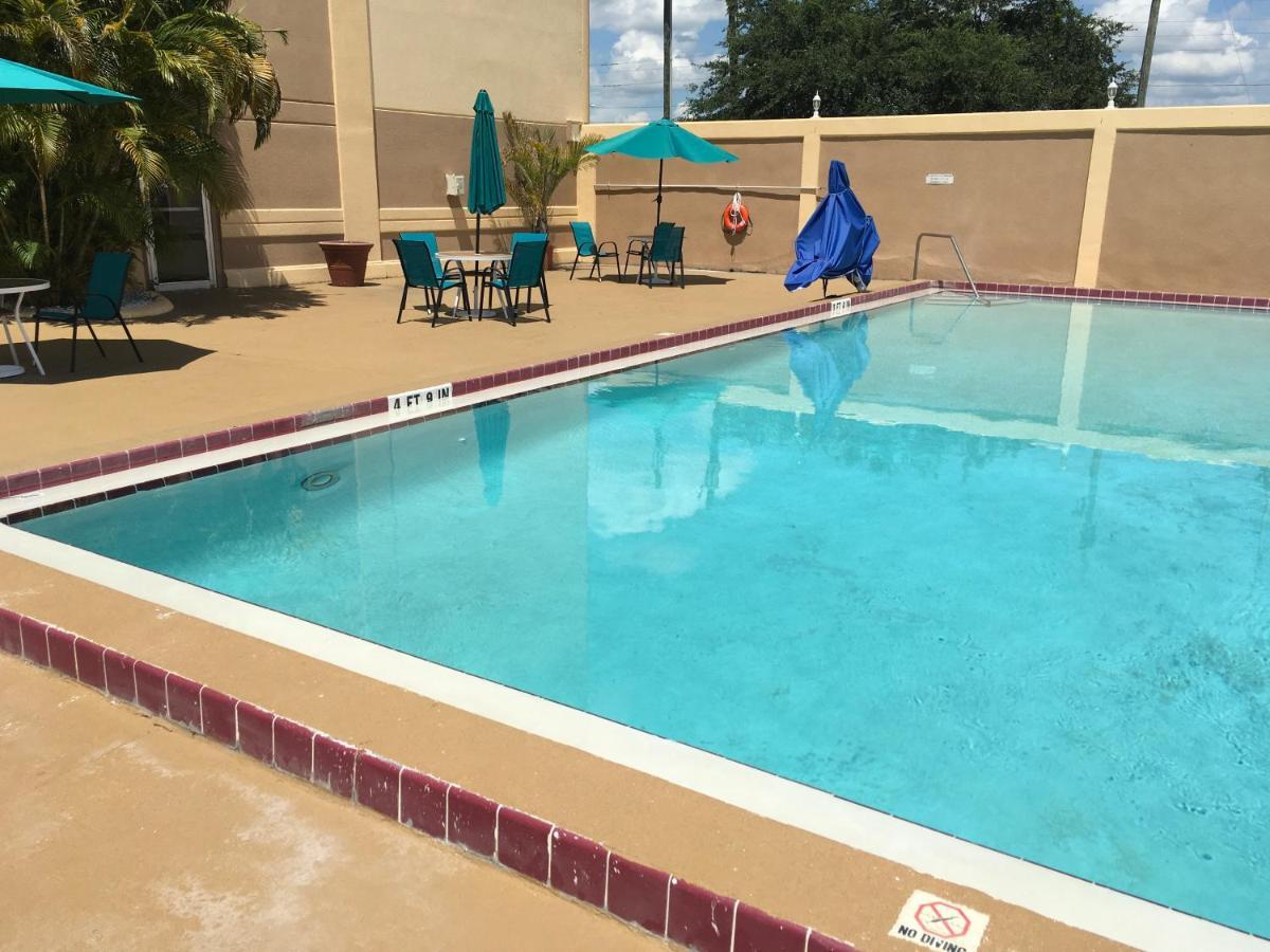 Quality Inn & Suites Winter Park Village Area Orlando Eksteriør billede